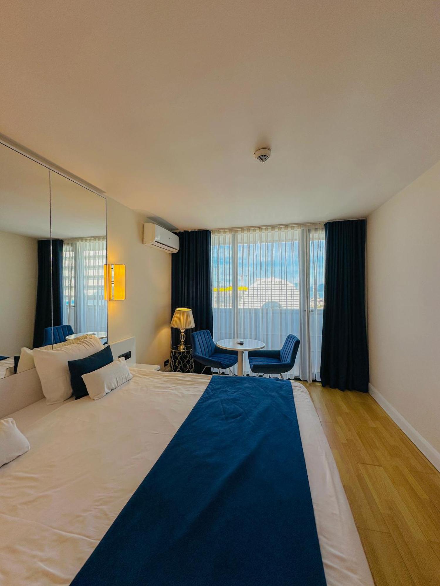 Seaside Vip Hotel 巴统 外观 照片