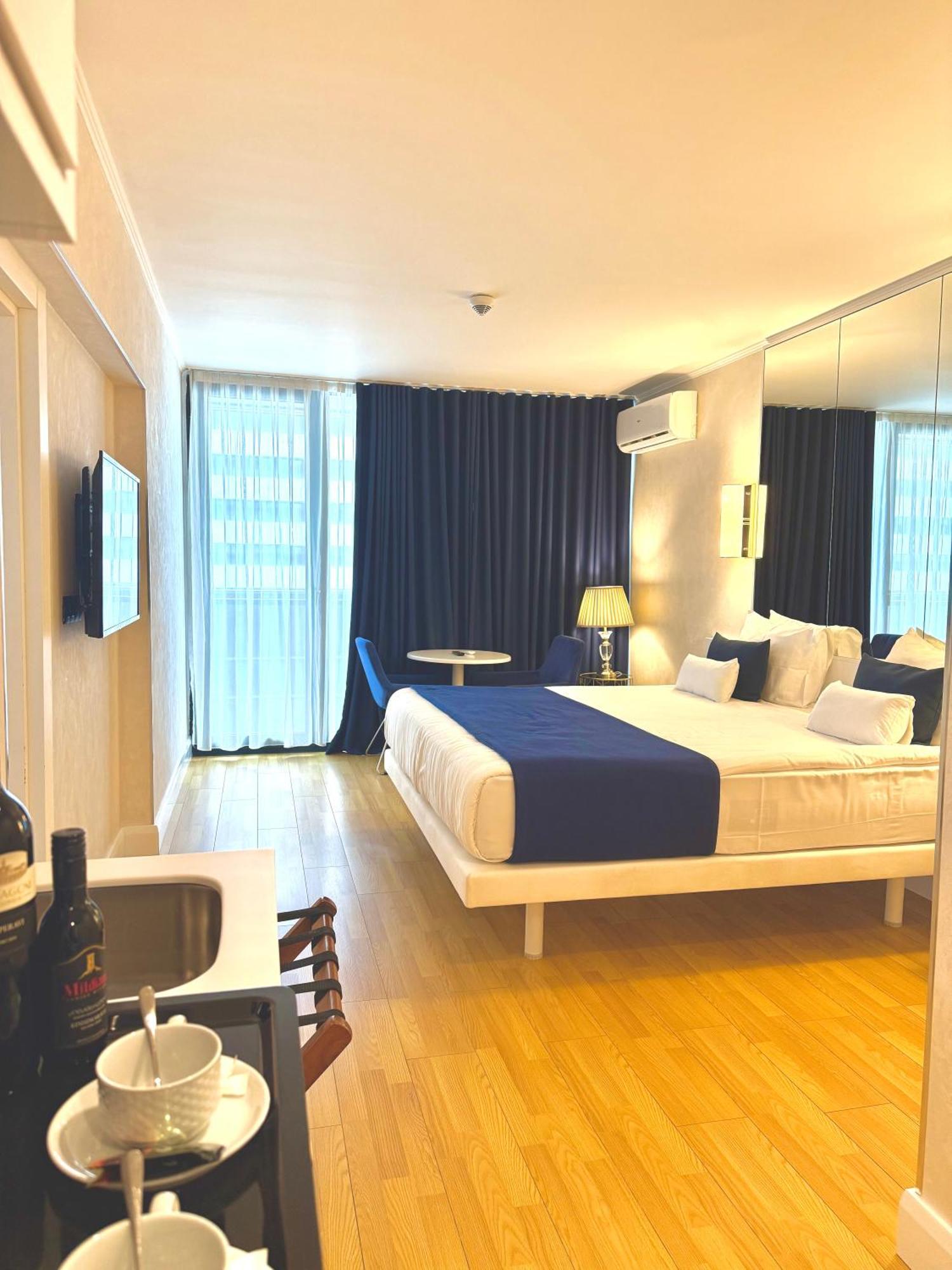 Seaside Vip Hotel 巴统 外观 照片